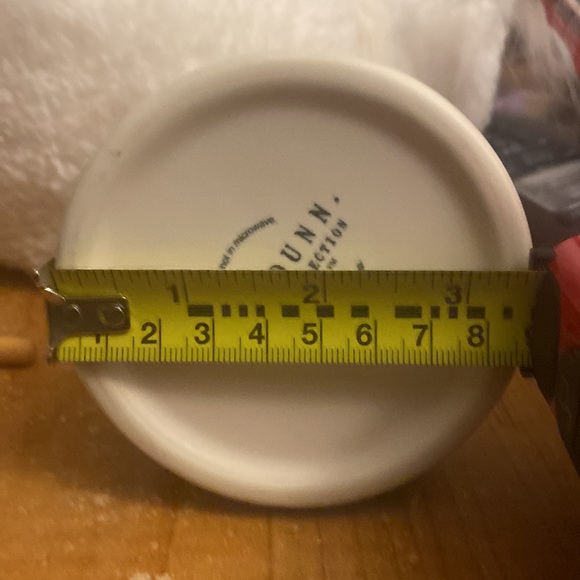 NWT IN BOX / Rae Dunn adorable ceramic Honey 🍯 Jar . - Picture 9 of 10